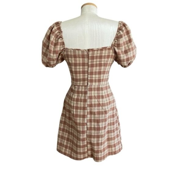 PrettyLittleThing Cream and Brown Checkered Mini Dress Women’s Size 4 - Picture 2 of 10